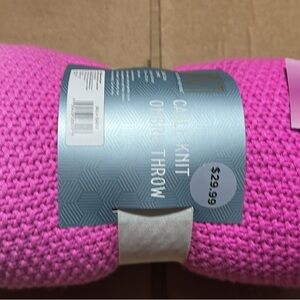 Vibrant Pink Knit Throw Blanket
